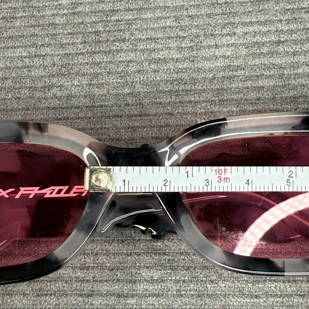 Akila x Soto Verve Y2K Sunglasses Grey Marble Tortoise Pink Lens Rectangular Vtg